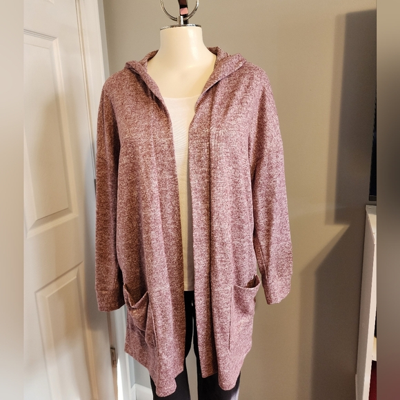 Sweaters - Cozy Heathered Burgundy Hooded Women's Sweater